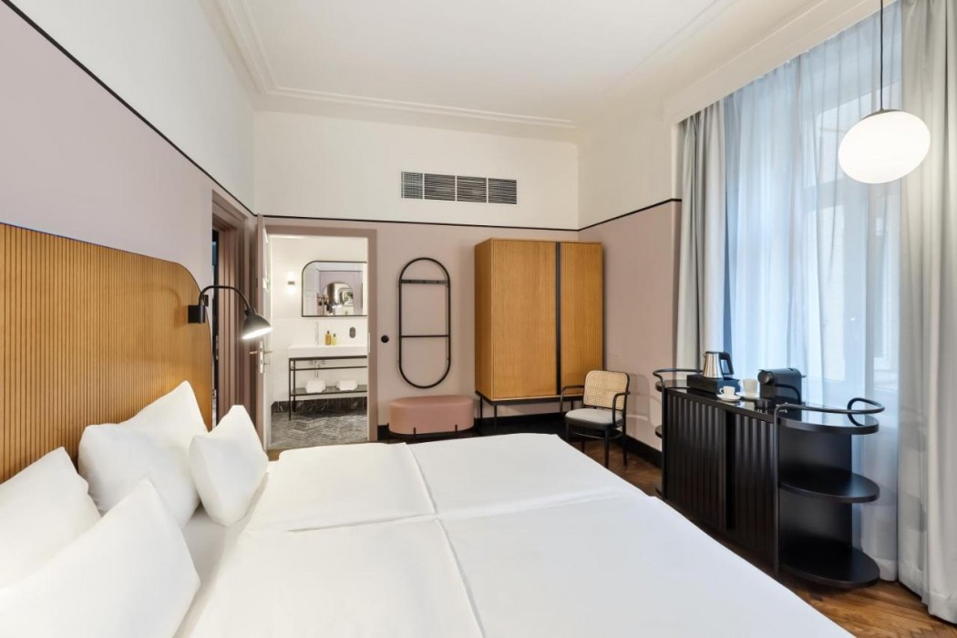 Hotel Astoria Vienna, Curio Collection by Hilton 9/54