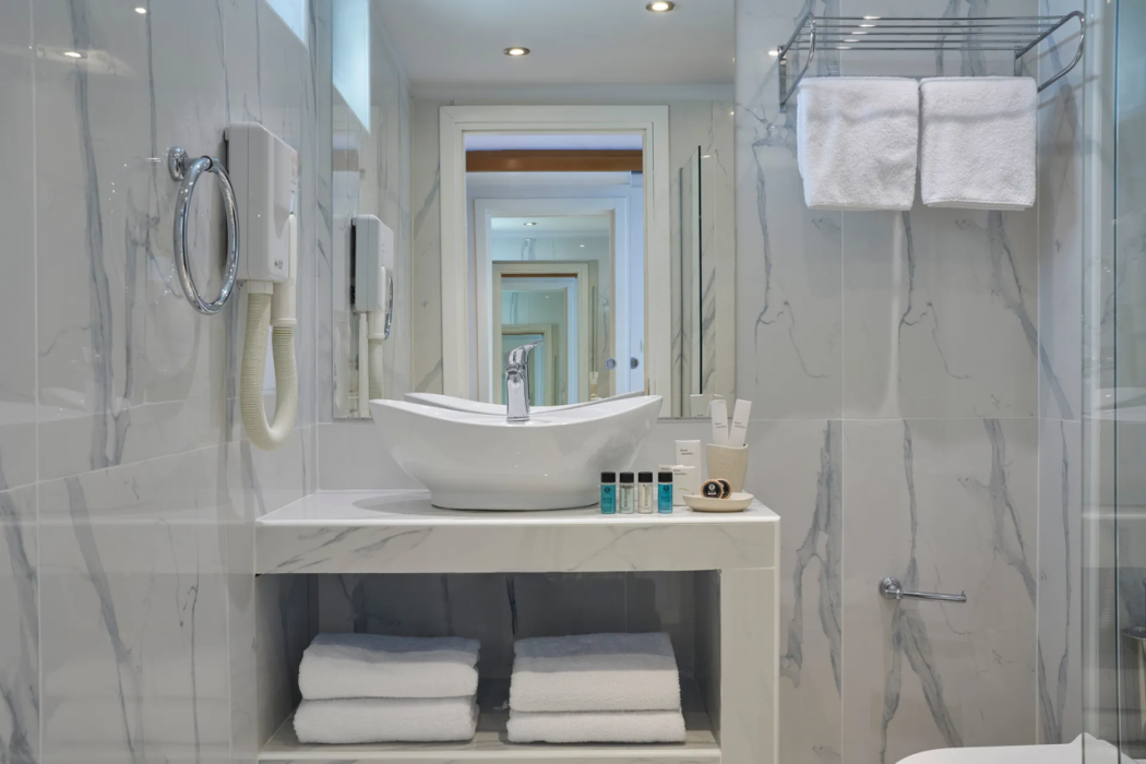 Xenia Poros Image Hotel 8/65