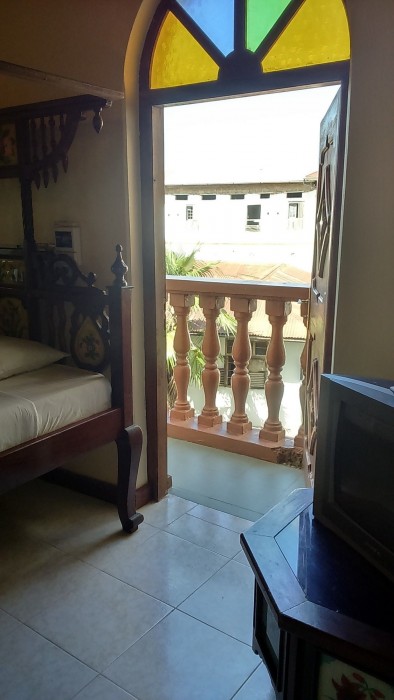 TAUSI PALACE HOTEL 26/90