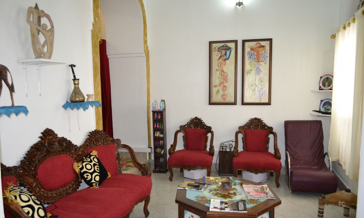TAUSI PALACE HOTEL 42/90