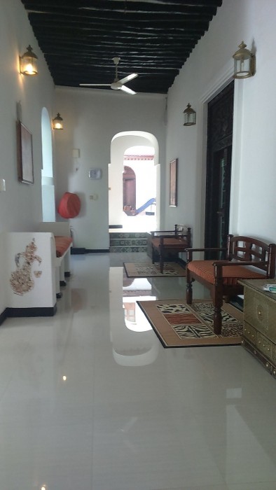 TAUSI PALACE HOTEL 40/90