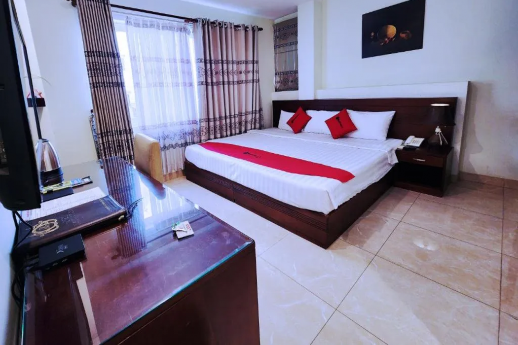 Beautiful Saigon Hotel 11/78