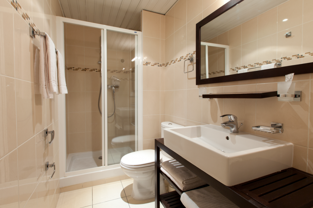 Hotel Cosmotel 28/83