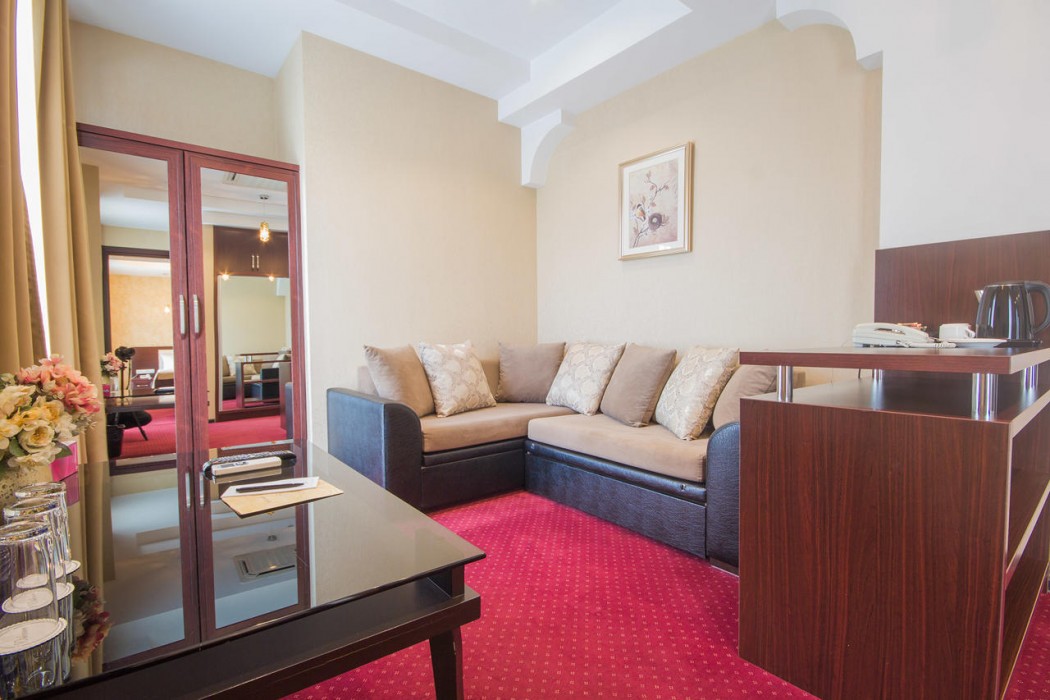 Marionn Hotel 20/118