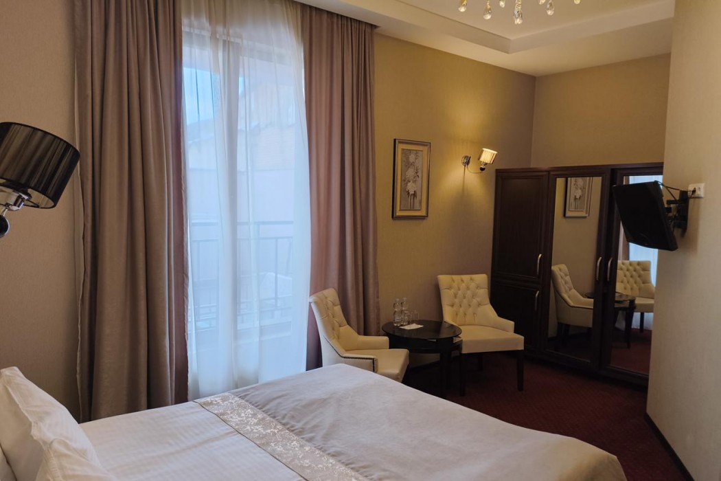 Marionn Hotel 26/118