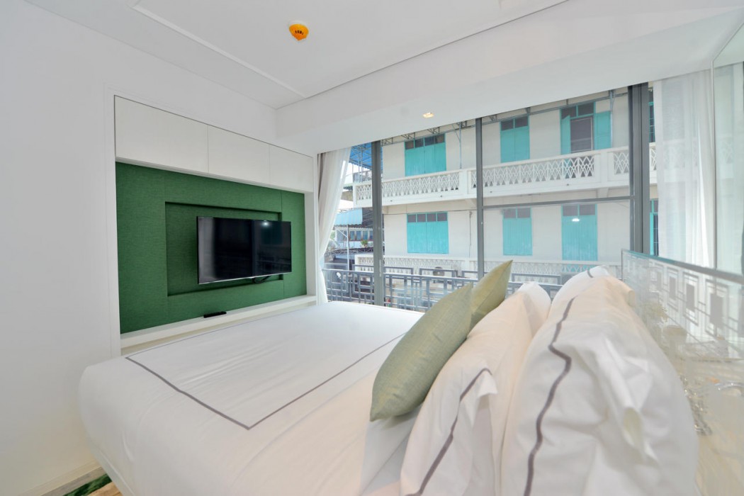 Crossroad Hotel 27/66