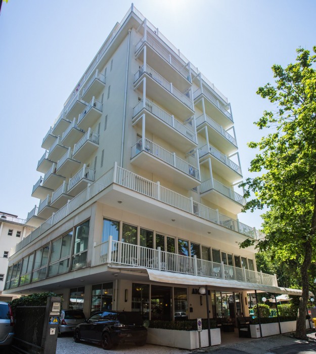 Hotel Aiglon 36/73