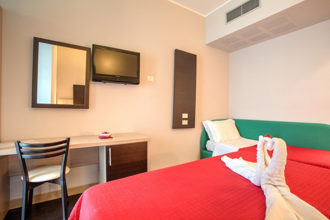 Hotel Aiglon 35/73
