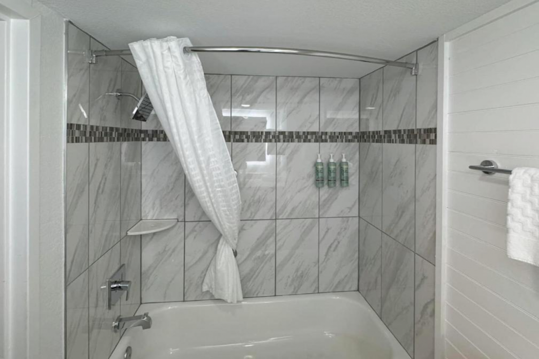 Best Western Johnson's Inn Downtown Gatlinburg 14/62