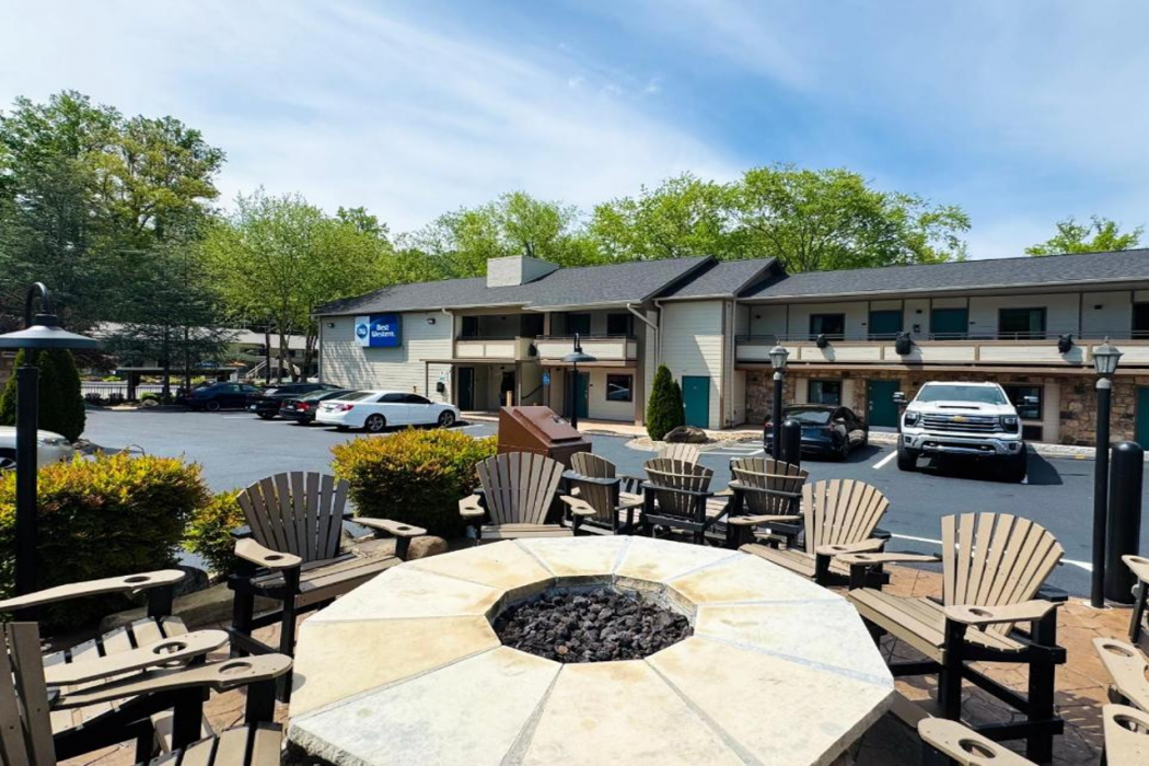 Best Western Johnson's Inn Downtown Gatlinburg 29/62