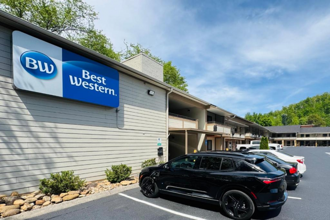 Best Western Johnson's Inn Downtown Gatlinburg 1/62