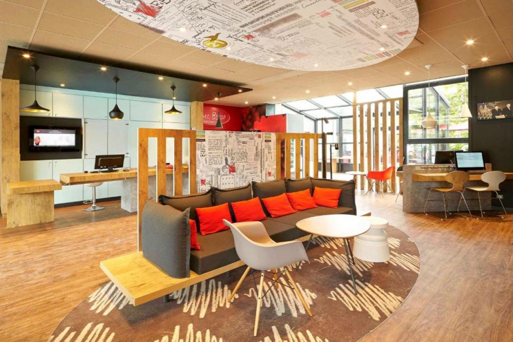 Ibis Marne La Vallee Champs 23/57