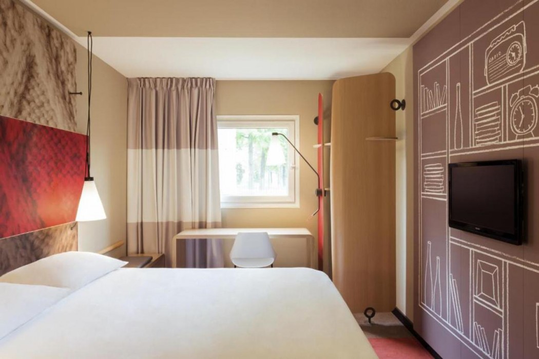 Ibis Marne La Vallee Champs 10/57