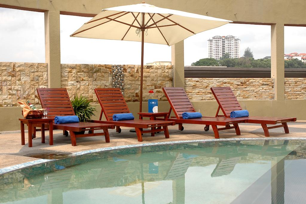 Oriental Crystal Hotel 7/17
