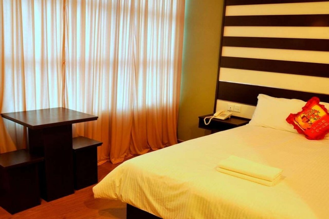 Hotel Zamburger Taman Kapar 10/26