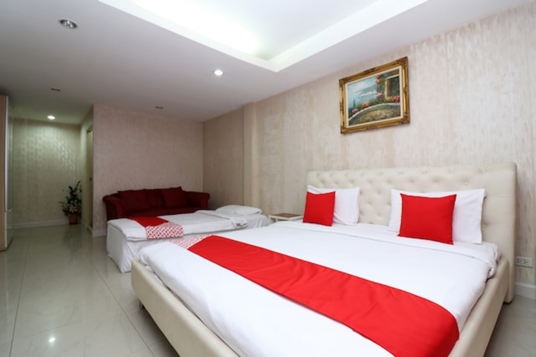 OYO 102 Diamond Residence Silom 9/28