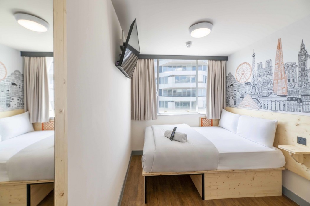 easyHotel Croydon 8/25