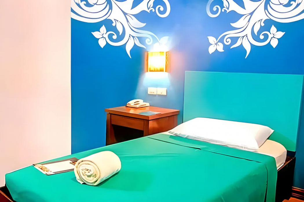 The Inns by the Oriental Bacolod 14/36