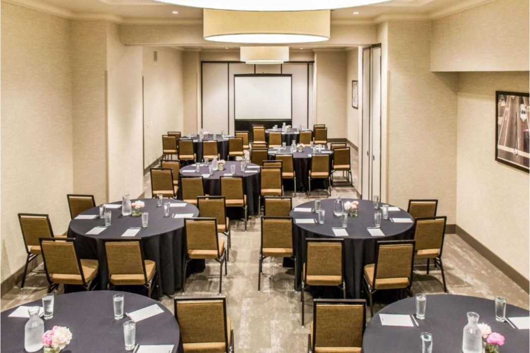 Cambria Hotel Chicago Loop - Theatre District 16/50