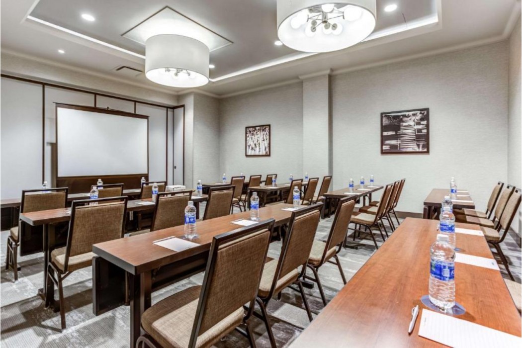 Cambria Hotel Chicago Loop - Theatre District 17/50