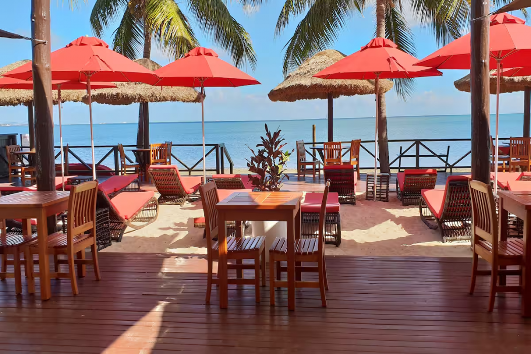 Ramada Suites by Wyndham Wailoaloa Beach Fiji 21/50