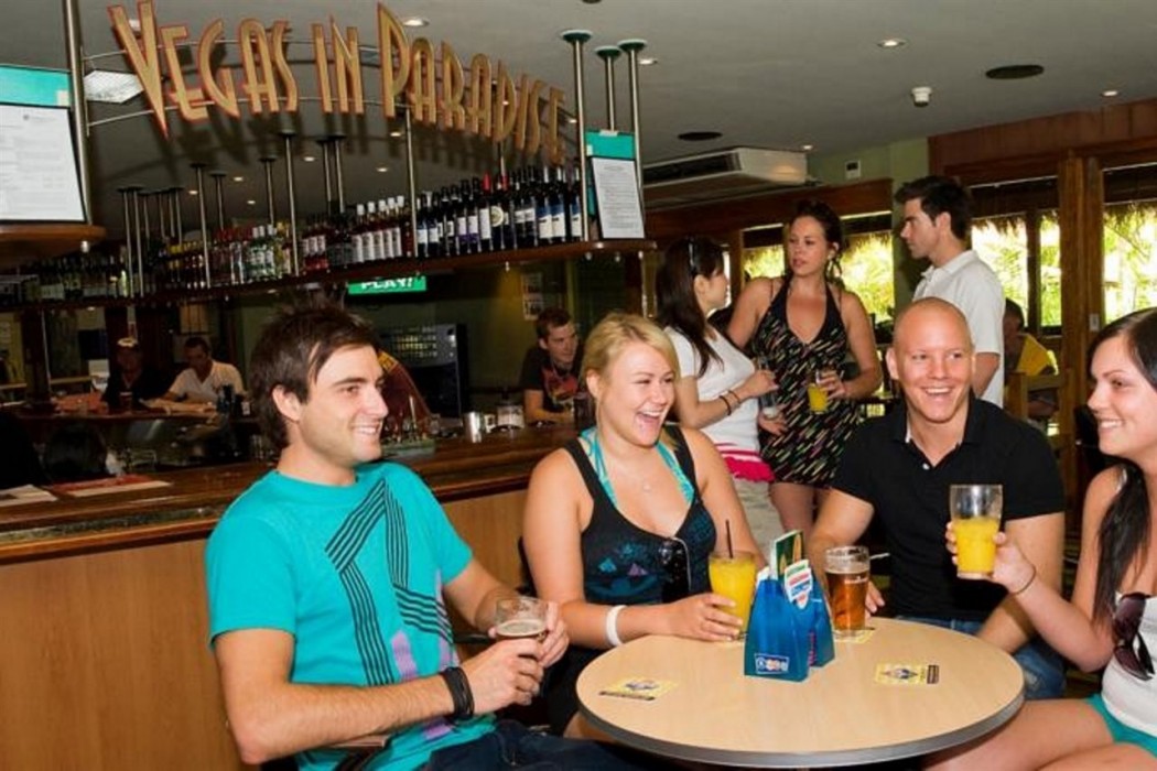 Bunk Backpackers Surfers Paradise Hostel 38/76