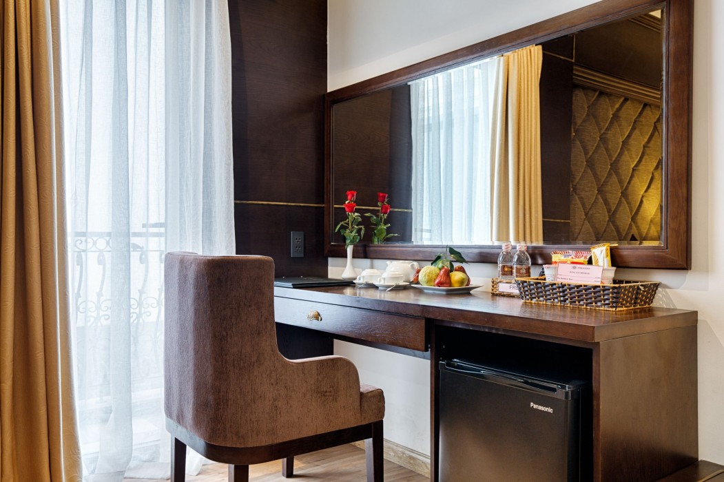 Palazzo Luxury Hotel 20/92