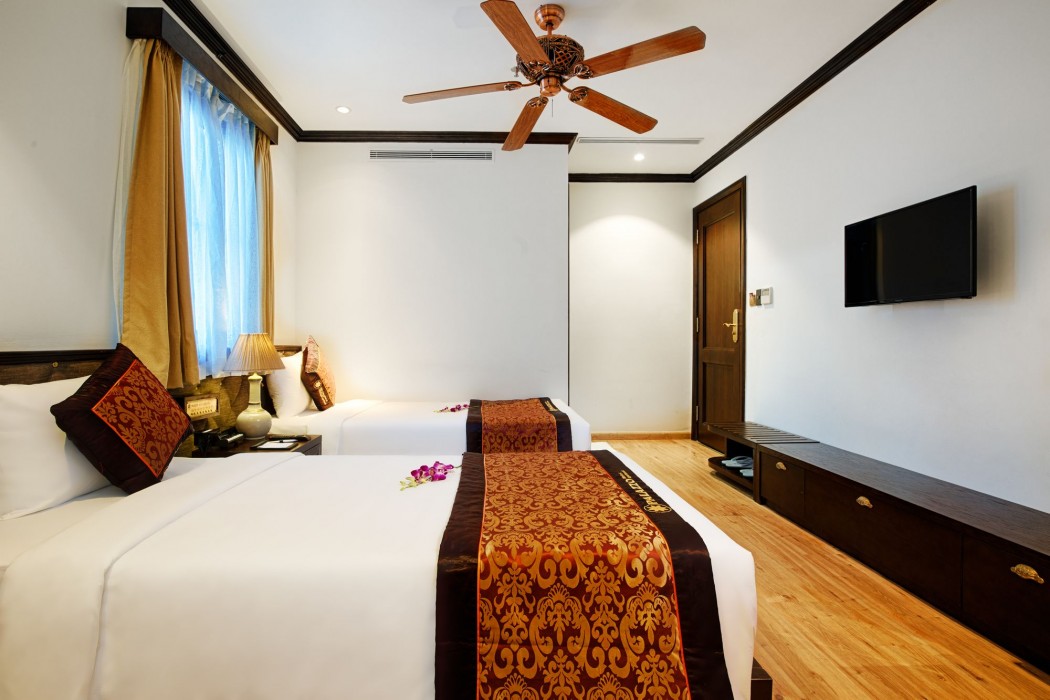 Palazzo Luxury Hotel 49/92