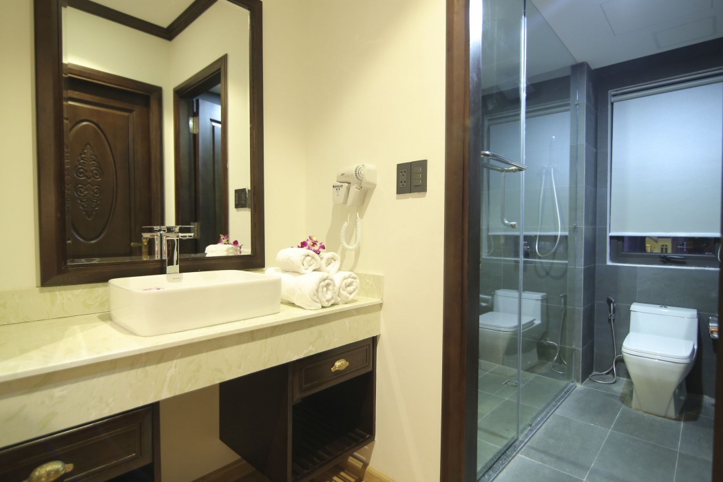Palazzo Luxury Hotel 57/92