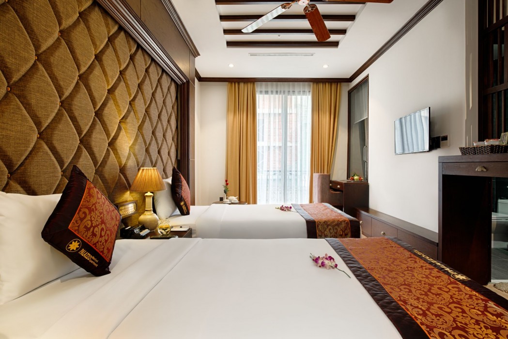 Palazzo Luxury Hotel 37/92