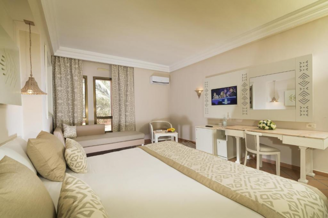 Room at Palm Beach Palace Tozeur, TOZEUR