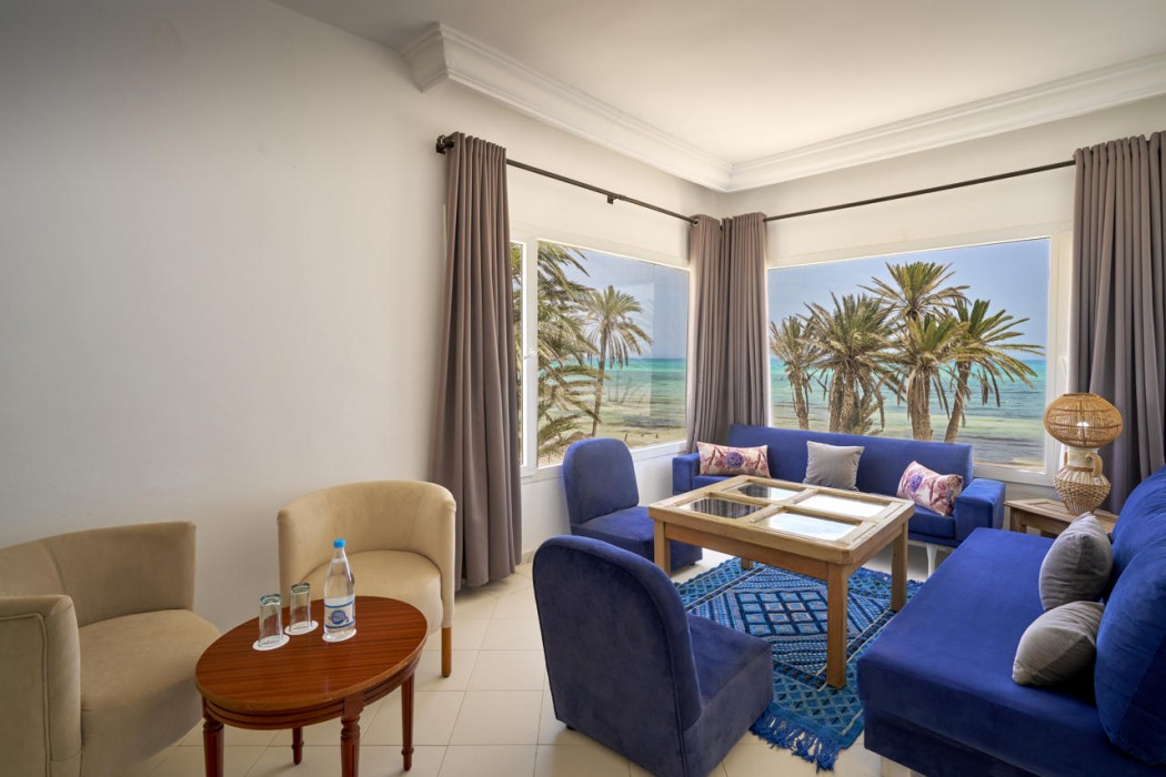 Hari Club Beach Resort 24/103
