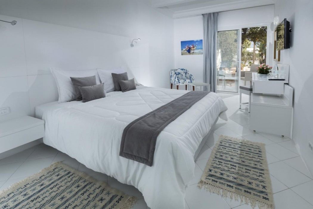 Hari Club Beach Resort 21/103