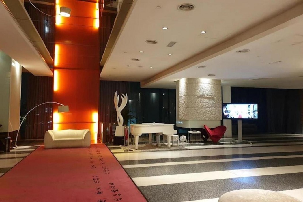 Sunday Hotel Subang Formerly Empire Hotel 6/67