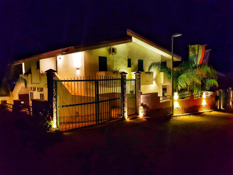 VILLA PAGLIANITI 1/58