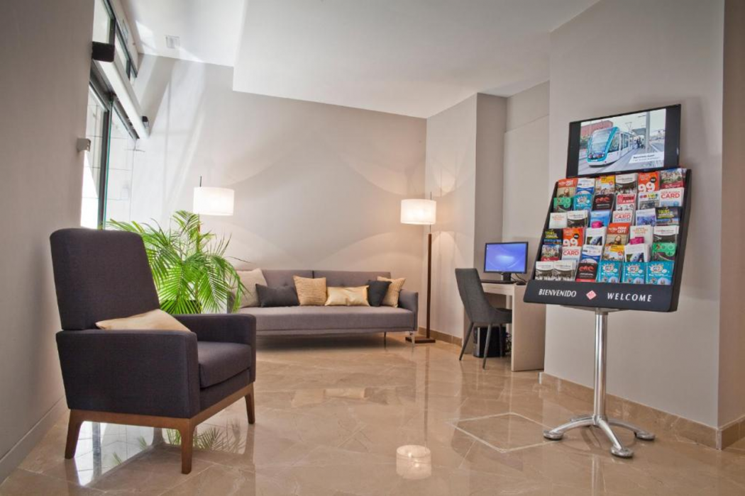 May Ramblas Hotel 7/30
