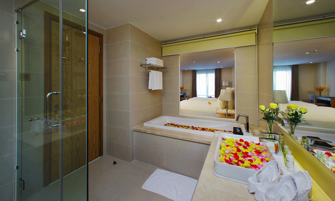 ROSAKA NHA TRANG HOTEL 23/78