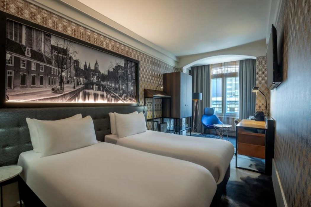 Clayton Hotel Amsterdam American 12/53