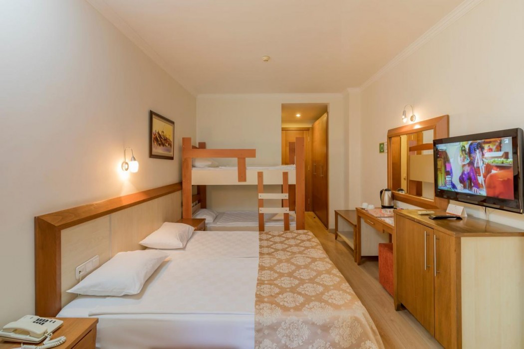 VICTORY RESORT HOTEL 8/23
