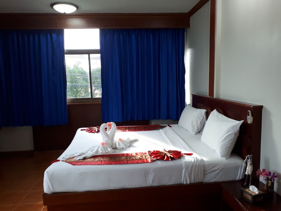 Centre Point Patong 40/75