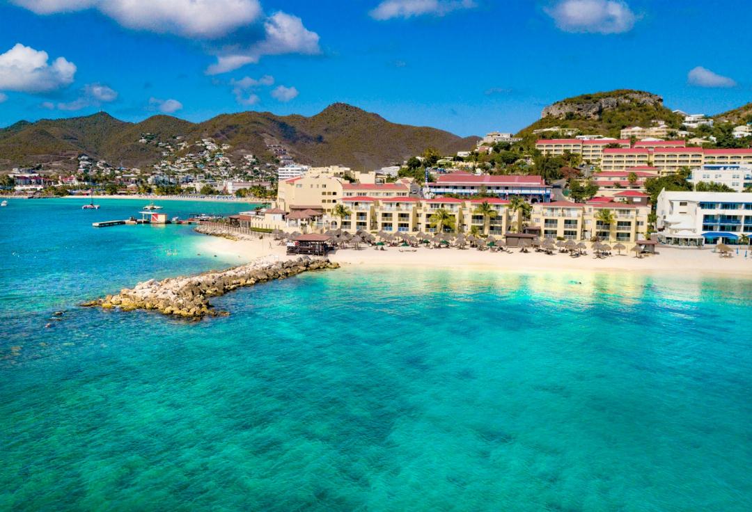 Simpson Bay Resort, Marina & Spa 2/95