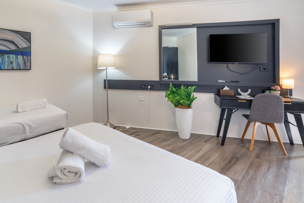 Bankstown Motel 10 Greenacre 28/89