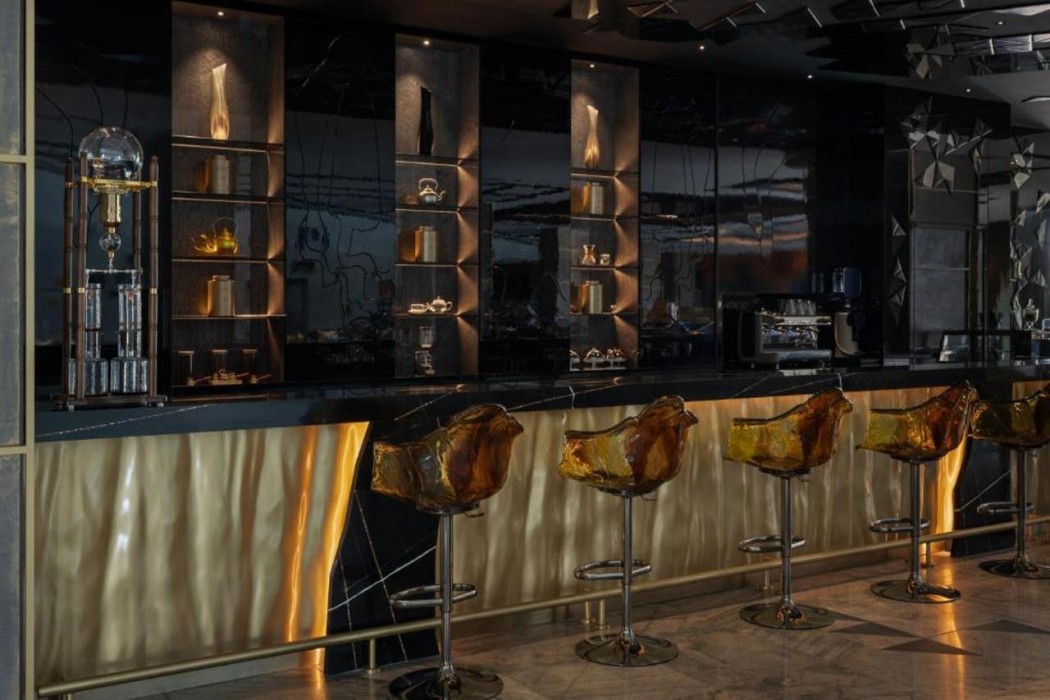 W Dubai – The Palm 25/61
