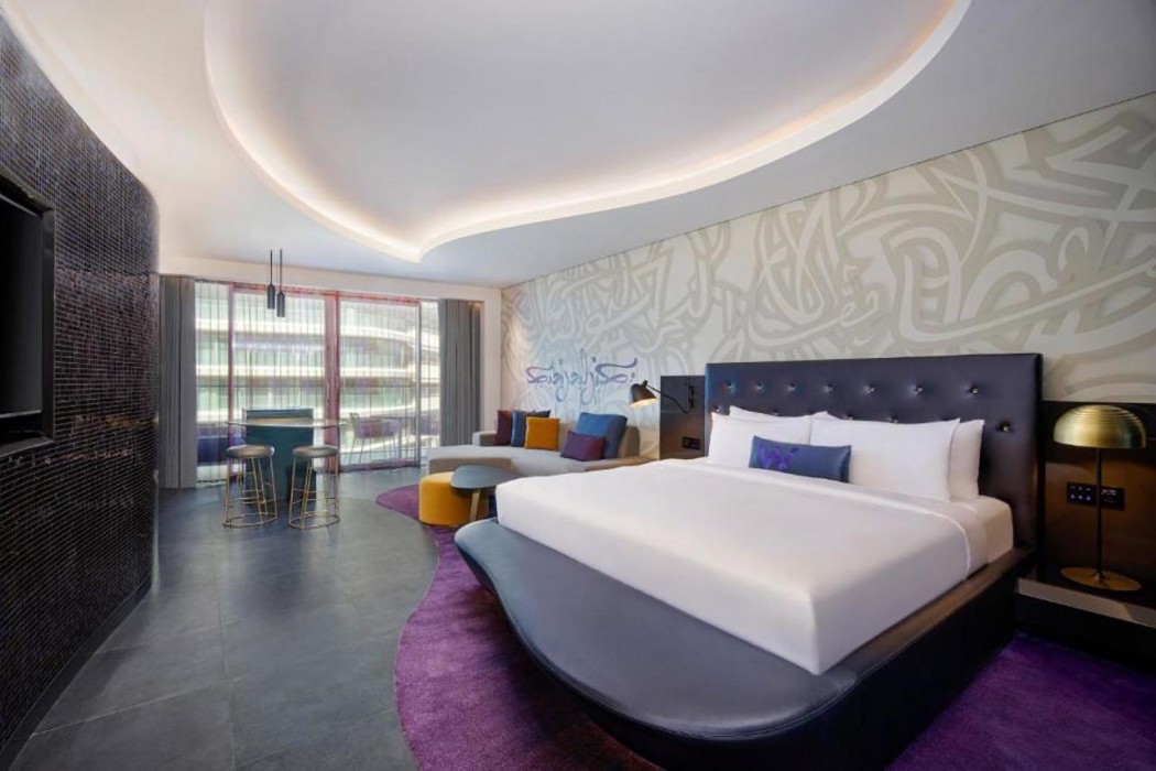 W Dubai – The Palm 8/61