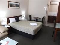 Top of the Town Motel Benalla 10/44