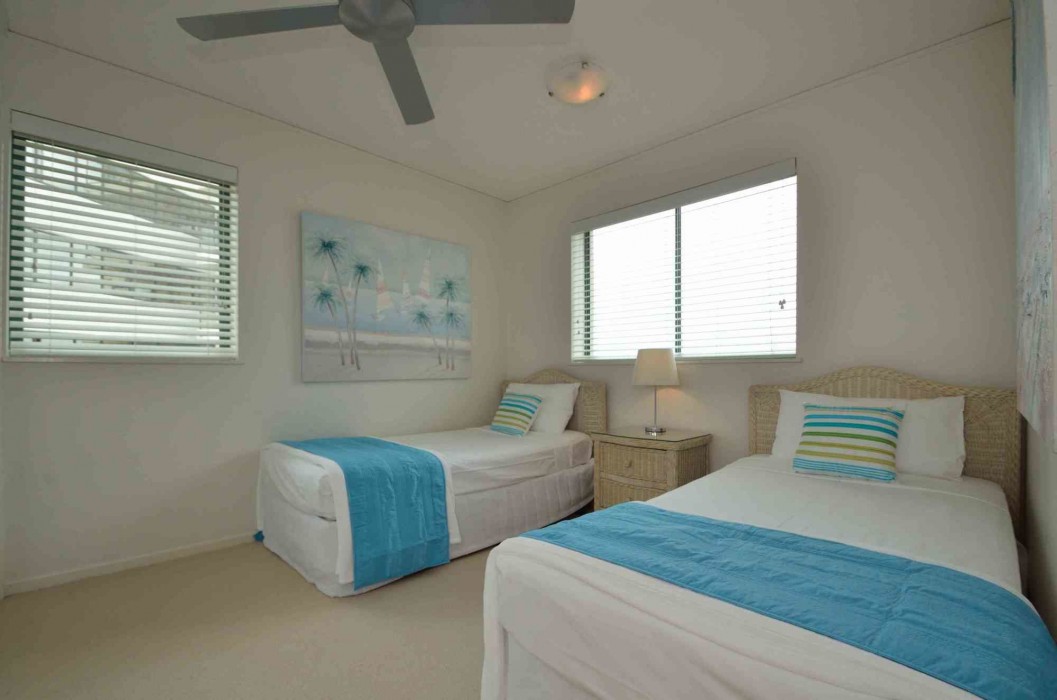 KEY LARGO MAROOCHYDORE 30/72