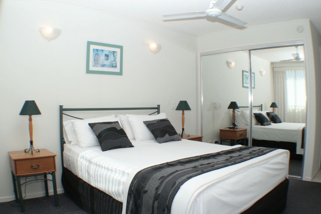 KEY LARGO MAROOCHYDORE 28/72