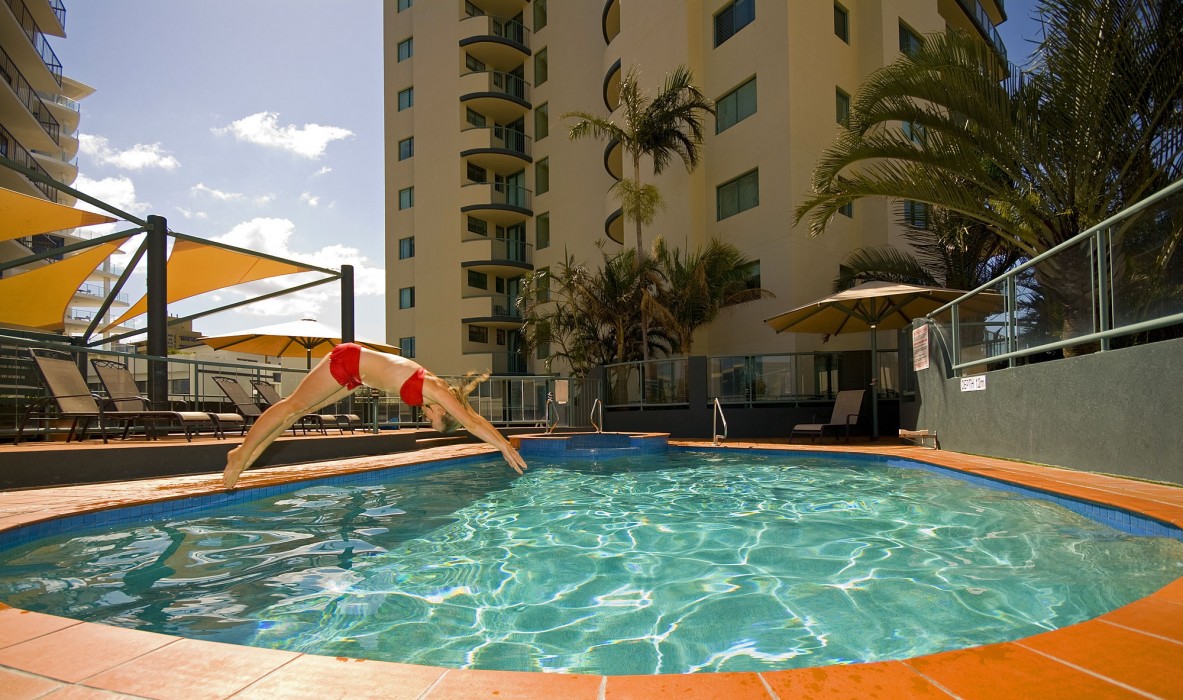 KEY LARGO MAROOCHYDORE 32/72