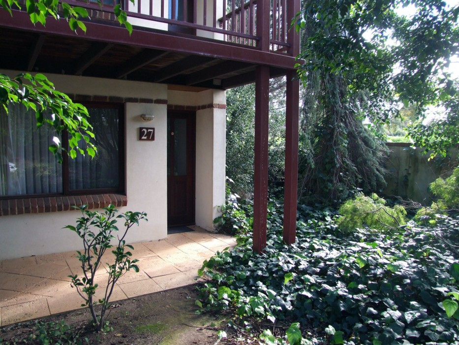 ADAMSONS RIVERSIDE ACCOMMODATION 21/100