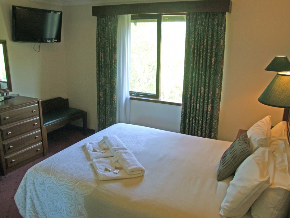ADAMSONS RIVERSIDE ACCOMMODATION 24/100